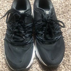 Nike air shoes size 7